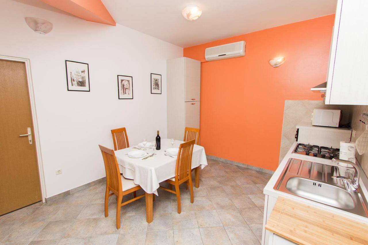 Apartments Lupus Vodice Ngoại thất bức ảnh