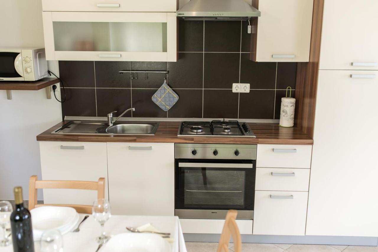 Apartments Lupus Vodice Ngoại thất bức ảnh
