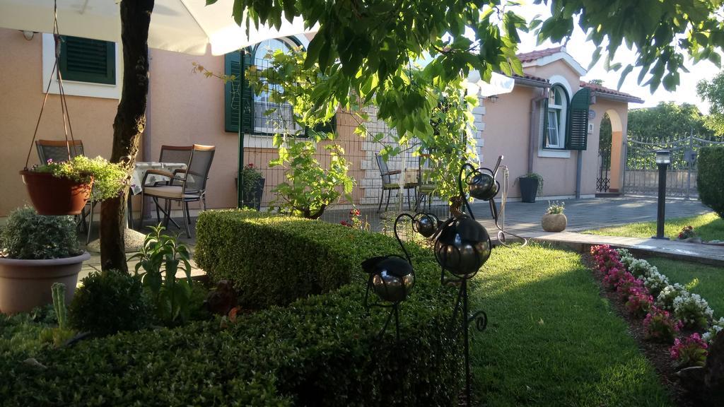 Apartments Lupus Vodice Ngoại thất bức ảnh