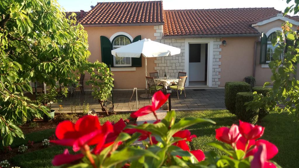 Apartments Lupus Vodice Ngoại thất bức ảnh